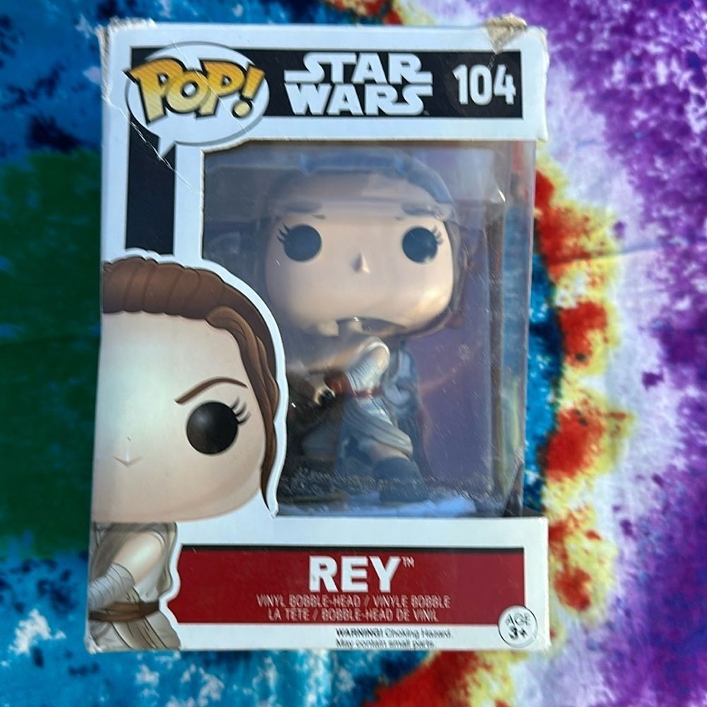 Funko Pop Vinyl #104 – Rey Star Wars Figure, Must-Have for Collectors